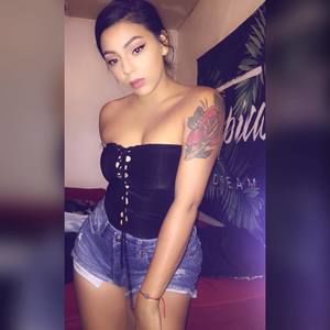 Meet your Posher, Daniela